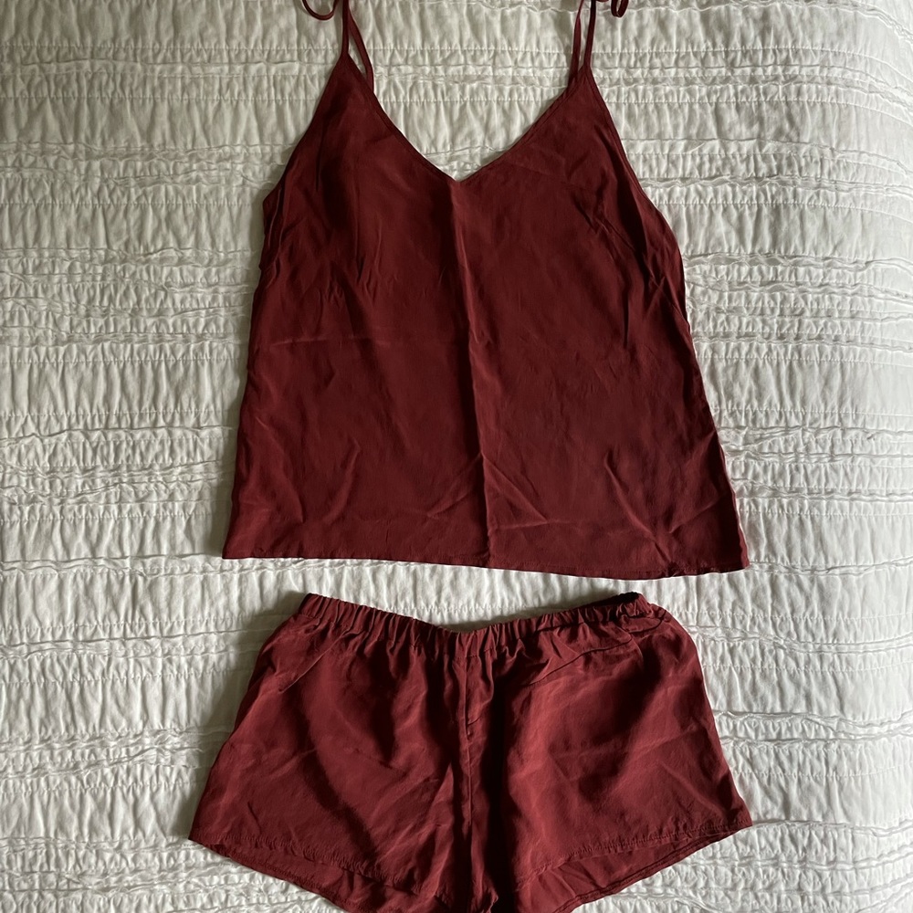 Araks silk sleep set